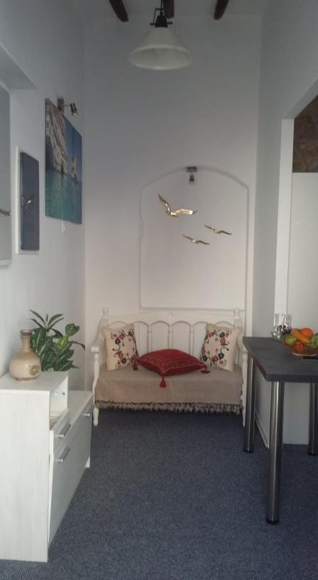 Eleni's Traditional House Apartment