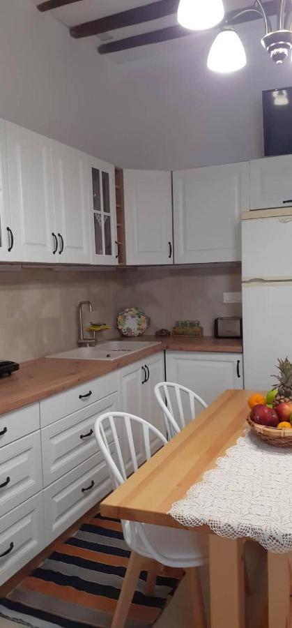 Eleni's Traditional House Apartment *